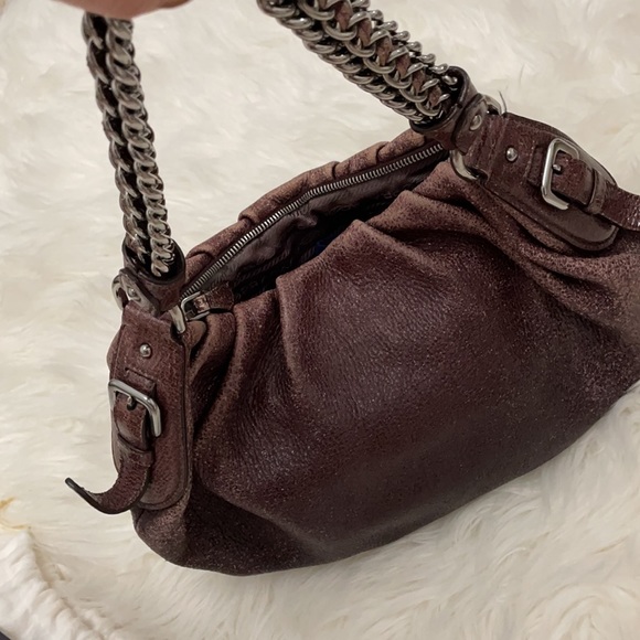 Prada purse used very clean in good condition sell as is - Picture 4 of 8